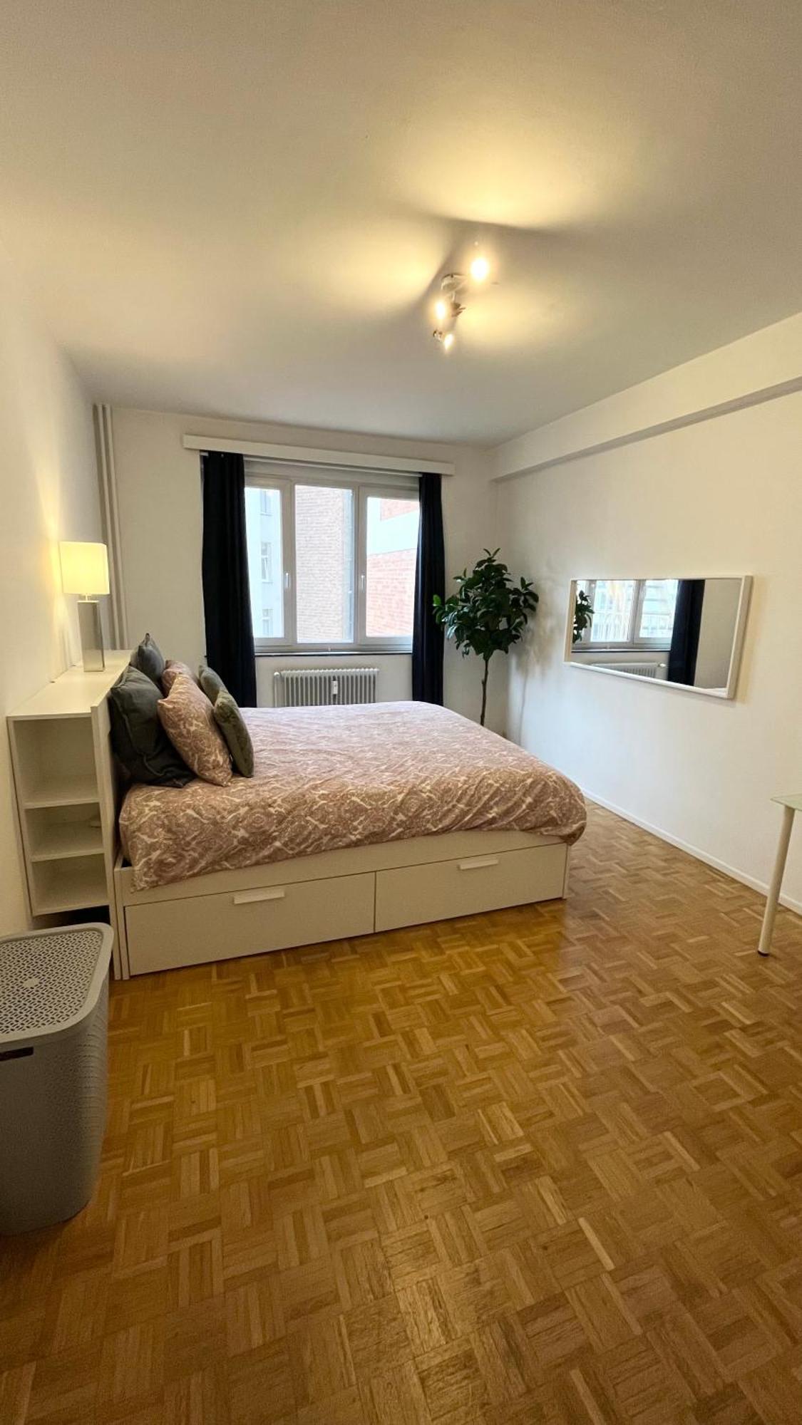 Cosy Two Bedroom Apartment In Brussels Luaran gambar